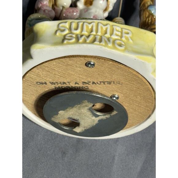 Vintage 6.5" Summer Swing Mouse Music Box What a Beautiful Morning Priscilla - Picture 8 of 8
